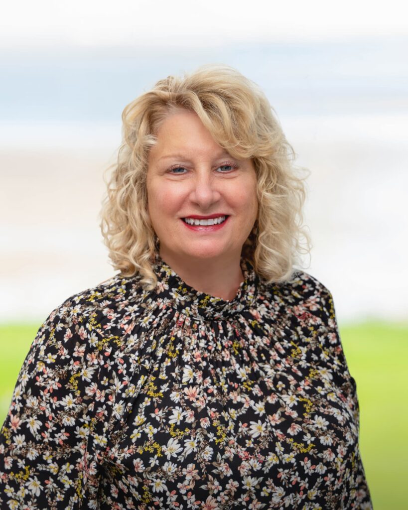 Kristine Prue Headshot